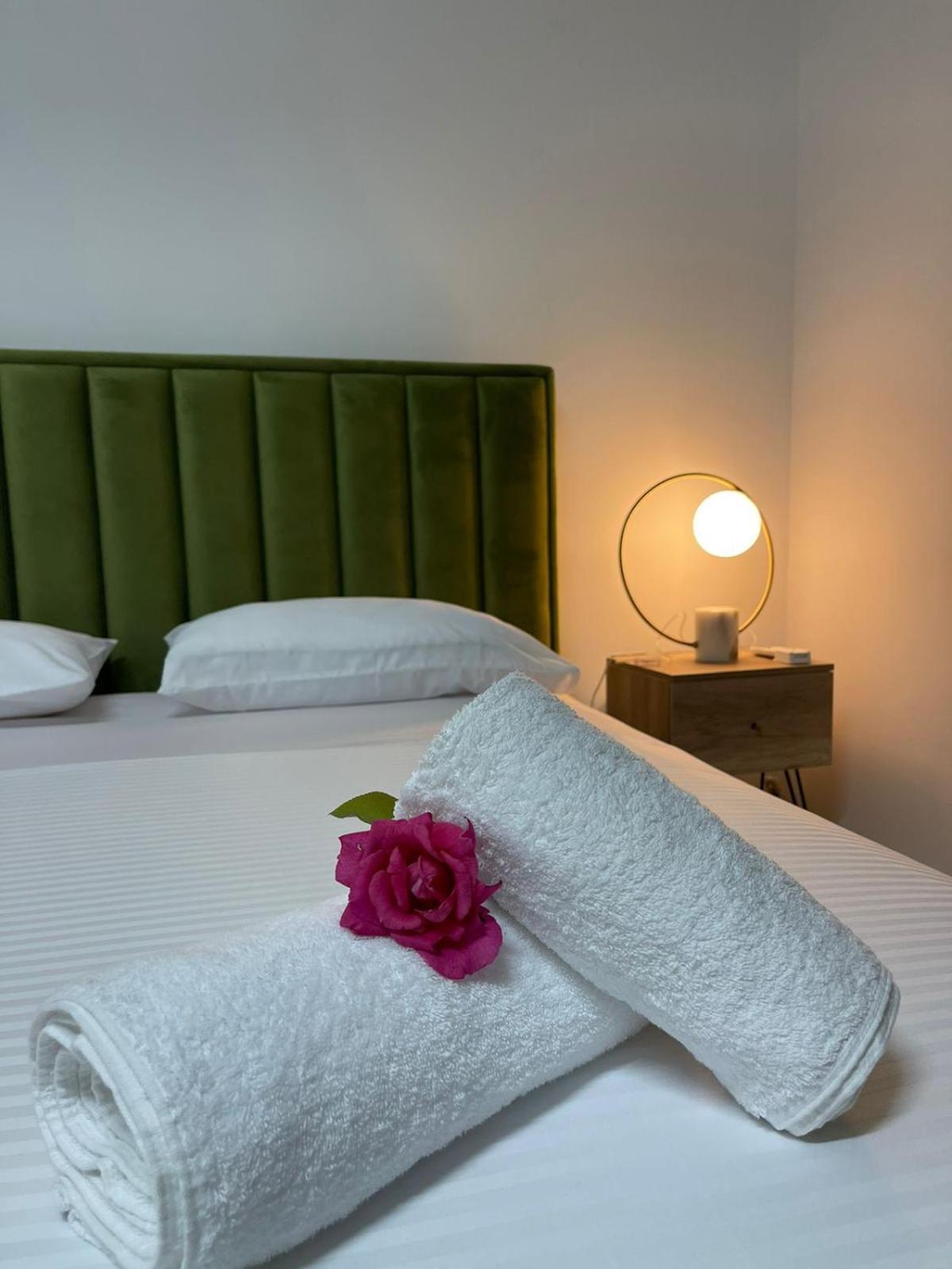 Olivium Rooms Vlora Kültér fotó