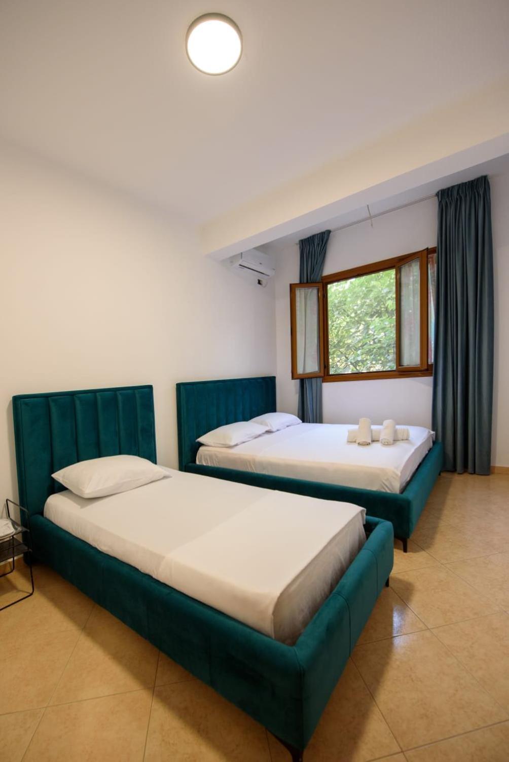 Olivium Rooms Vlora Kültér fotó